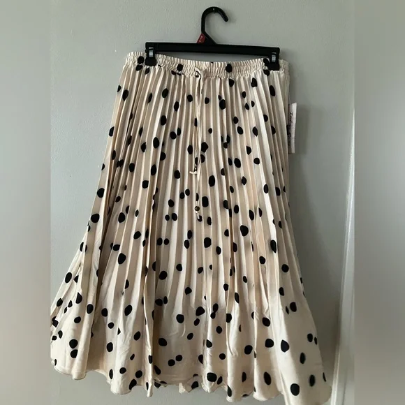 Indigo Cream and Black Polka Dot A-Line Skirt - Picture 1 of 3